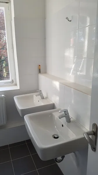 Schöne und helle 2 Zimmer Wohnung am Zeltinger Platz — photo 1